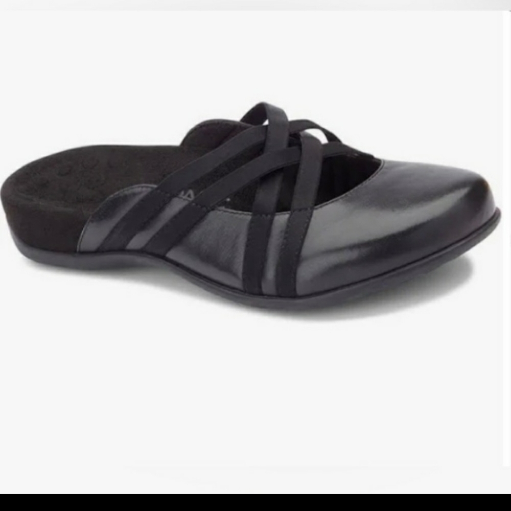 Vionic Black Leather Claire Clog Slides NWOT